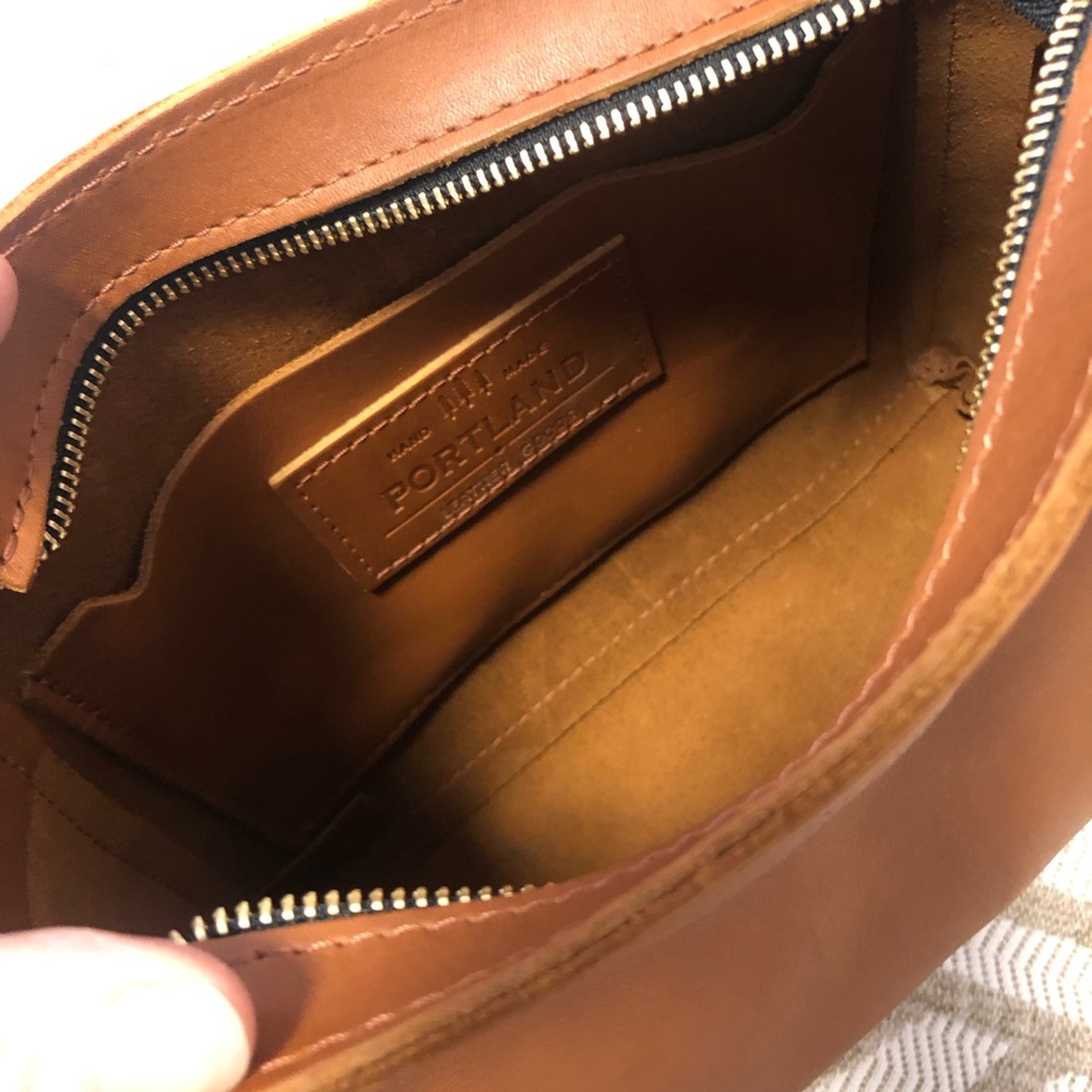 Portland Leather Triangle Shoulder Bag in Honey - Picture 8 of 16